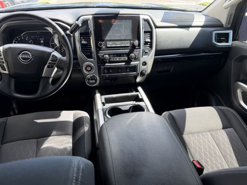 Used 2023 Nissan Titan SV w/ SV Convenience Package AWD/4WD image 13