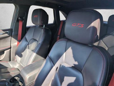 Used 2017 Porsche Macan GTS image 10