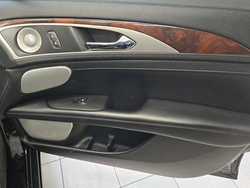 Used 2019 Lincoln MKZ Reserve w/ Luxury Package image 3