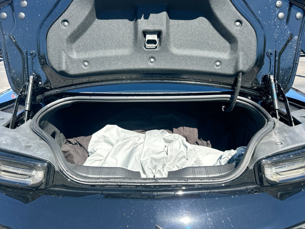 Used 2022 Chevrolet Camaro SS RWD image 25