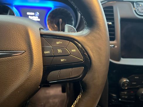 Used 2022 Chrysler 300 S w/ Comfort Group image 58