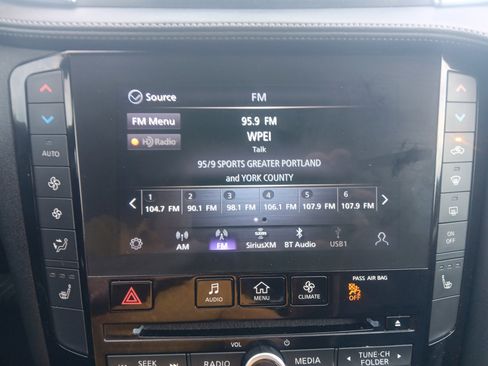 Used 2021 INFINITI QX50 Luxe w/ Appearance Package image 25