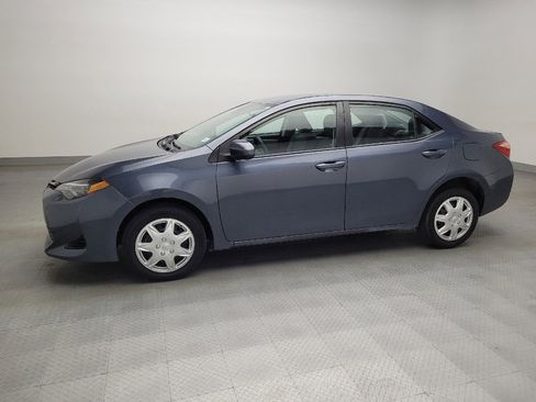 Used 2019 Toyota Corolla SE image 2