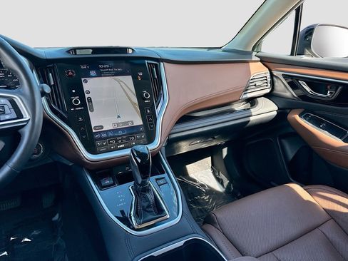 Used 2021 Subaru Outback Touring w/ Popular Package #2 image 25