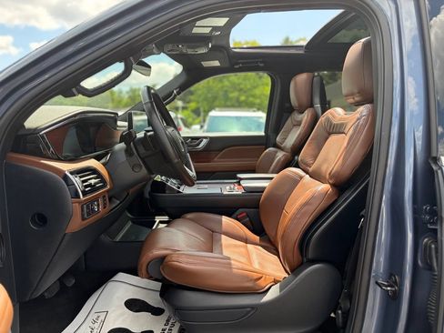 Used 2022 Lincoln Navigator Reserve AWD/4WD image 29