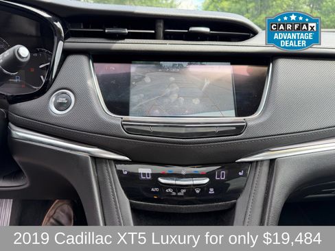 Used 2019 Cadillac XT5 Luxury AWD/4WD image 14