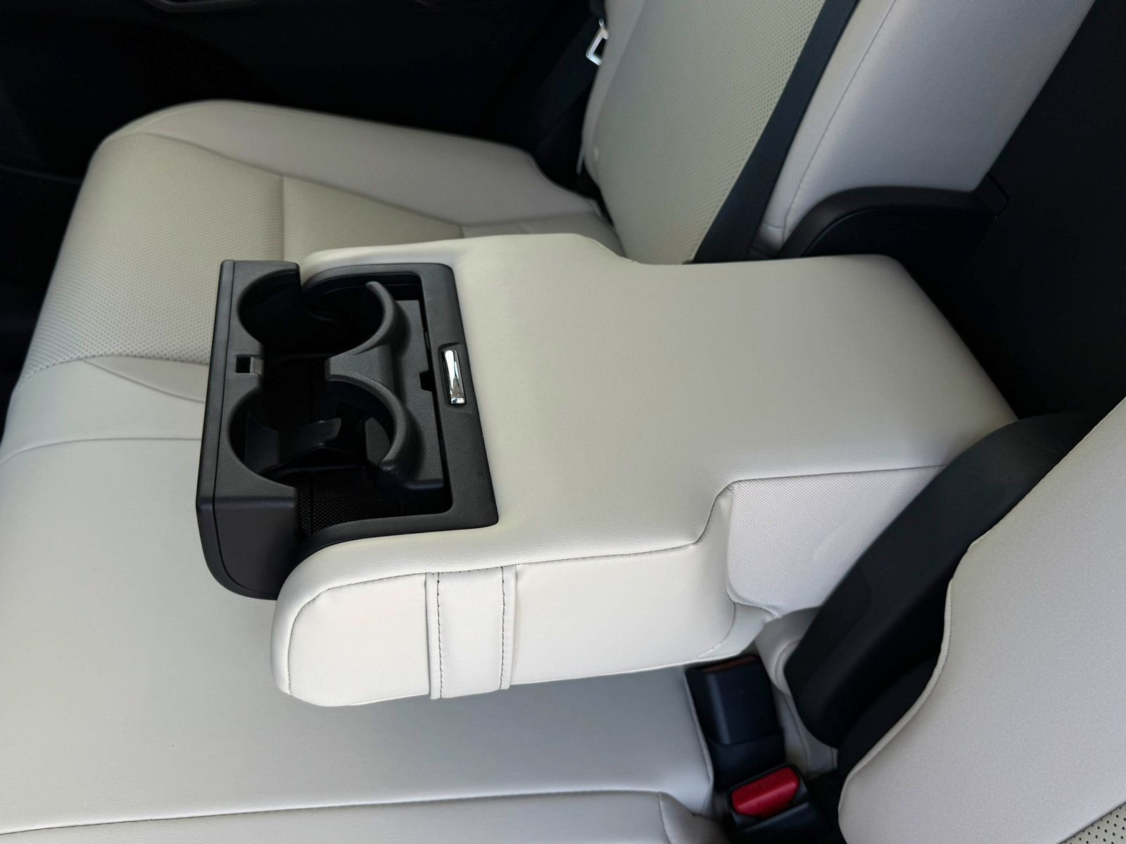 Used 2024 Lexus RX 350 Premium w/ Convenience Package FWD image 30