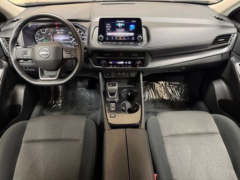 Used 2025 Nissan Rogue SV FWD image 35