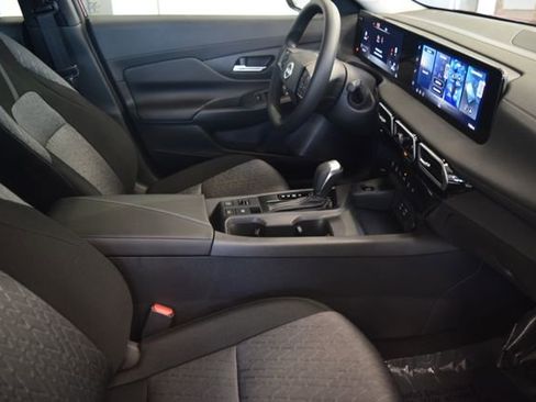 New 2026 Nissan Sentra SV FWD image 20