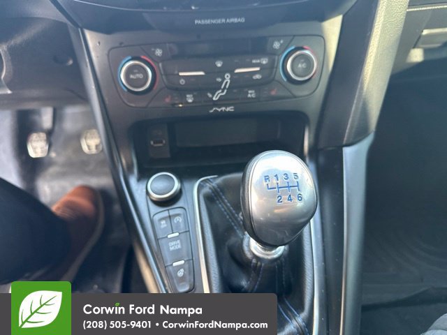 Used 2017 Ford Focus RS AWD/4WD image 17