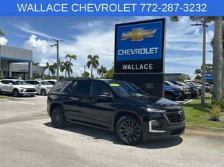 Used 2023 Chevrolet Traverse RS FWD video 1