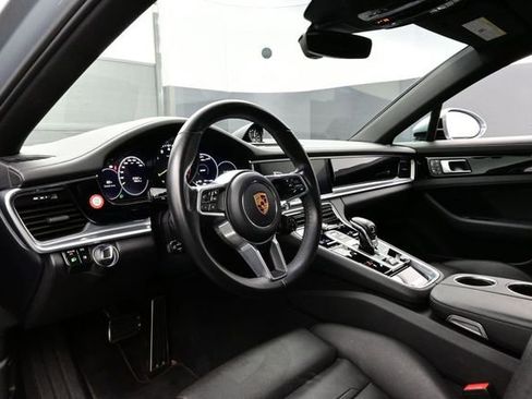 Certified 2019 Porsche Panamera 4 AWD/4WD image 4