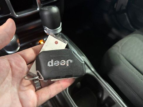 Used 2020 Jeep Wrangler Unlimited Sport AWD/4WD image 46