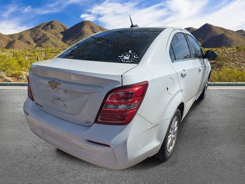 Used 2017 Chevrolet Sonic LT image 7