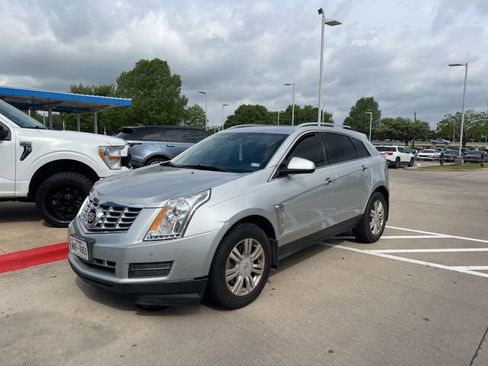 Used 2014 Cadillac SRX Luxury w/ Driver Awareness Package image 2