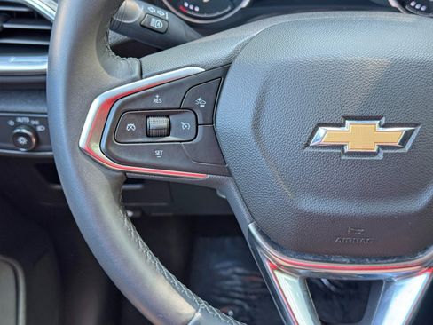 Used 2021 Chevrolet TrailBlazer LT FWD image 19