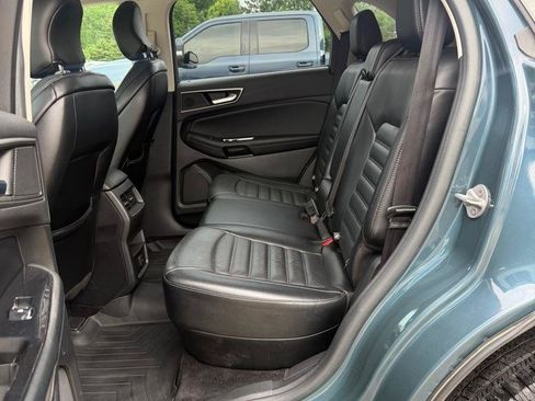 Used 2016 Ford Edge SEL w/ Equipment Group 201A AWD/4WD image 13