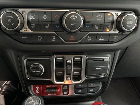 Used 2026 Jeep Gladiator Rubicon AWD/4WD image 28