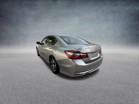 Used 2016 Honda Accord LX image 5
