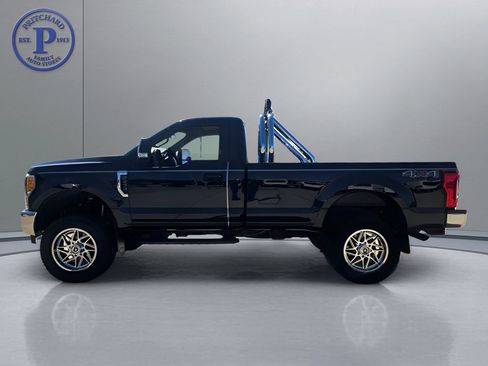 Used 2017 Ford F250 XL w/ Power Equipment Group AWD/4WD image 4