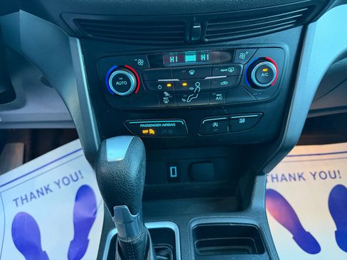 Used 2017 Ford Escape SE w/ Equipment Group 201A image 16