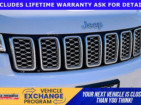 Used 2020 Jeep Grand Cherokee Summit w/ Platinum Series Group AWD/4WD image 26