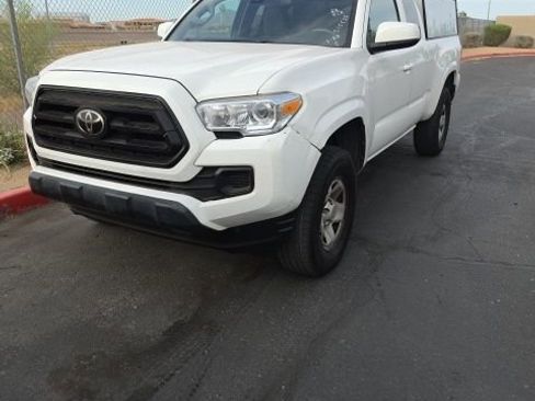 Used 2022 Toyota Tacoma SR RWD image 1