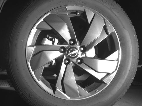 Used 2025 Nissan Rogue SV image 12