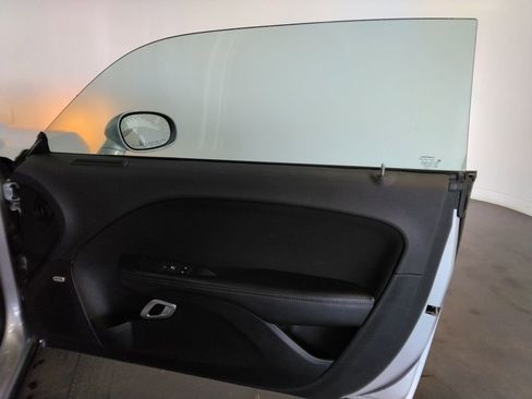 Used 2023 Dodge Challenger SXT RWD image 32