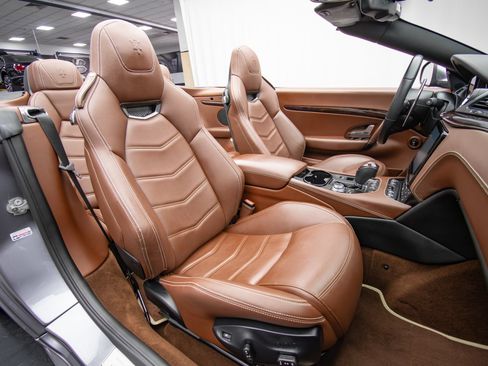 Used 2018 Maserati GranTurismo MC RWD image 20