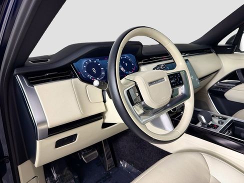 Certified 2023 Land Rover Range Rover SE AWD/4WD image 9