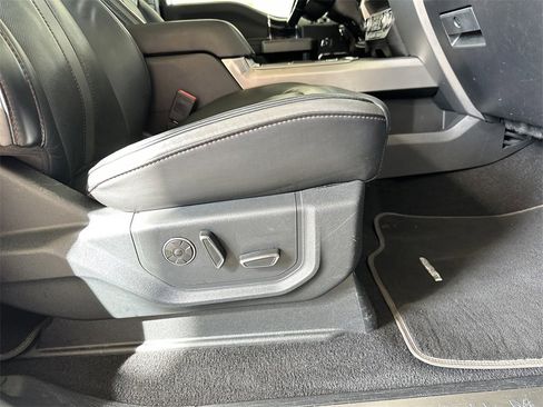 Used 2020 Ford F250 Platinum w/ FX4 Off-Road Package image 37