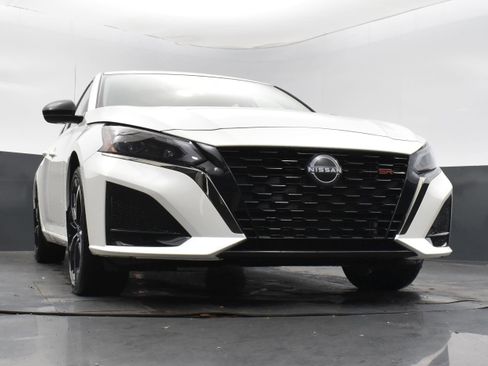 New 2025 Nissan Altima 2.5 SR image 20