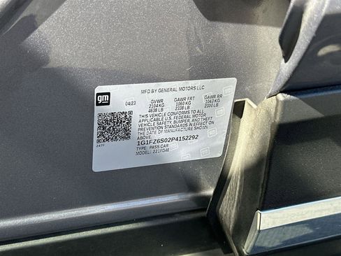 Used 2023 Chevrolet Bolt EUV Premier w/ Super Cruise Package FWD image 22