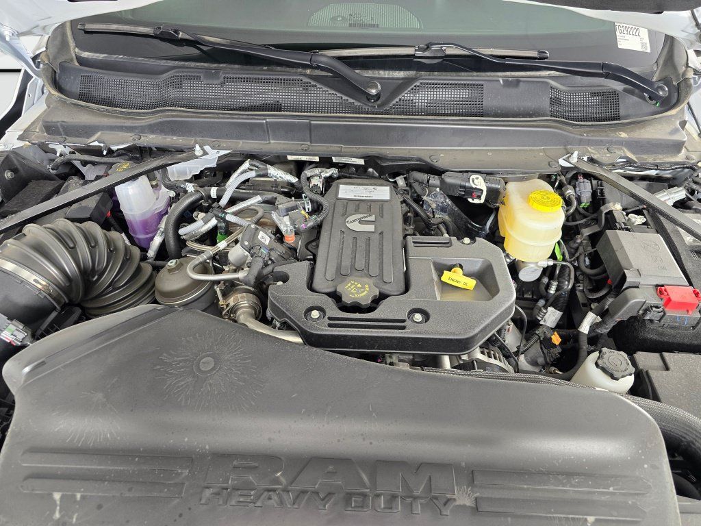 New 2026 RAM 3500 Big Horn AWD/4WD image 13