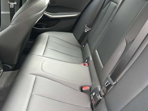 Certified 2025 BMW 330i Sedan RWD image 13