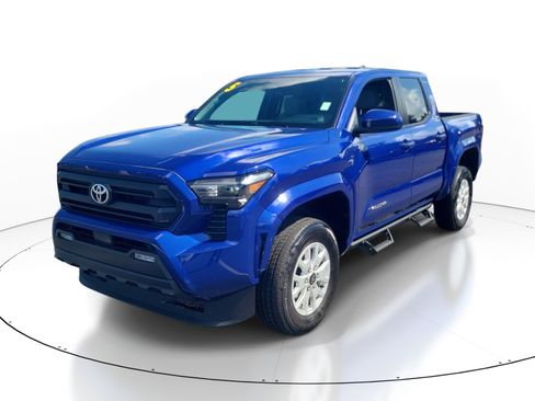 Used 2025 Toyota Tacoma SR5 RWD image 3