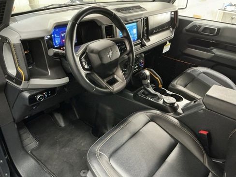 Used 2023 Ford Bronco Badlands image 12
