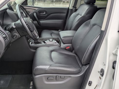 Used 2024 INFINITI QX80 Luxe AWD/4WD image 11