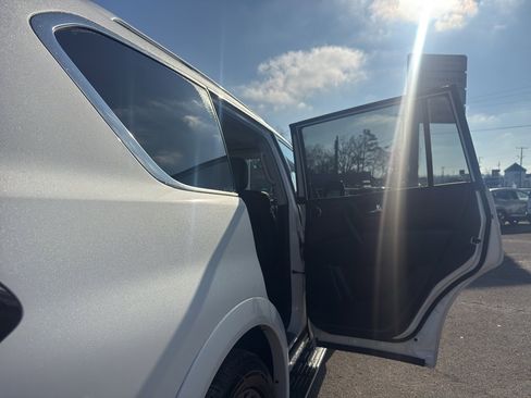 Used 2023 INFINITI QX80 Premium Select w/ Cargo Package image 21