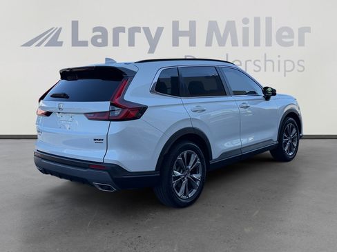 Used 2024 Honda CR-V Sport Touring image 5