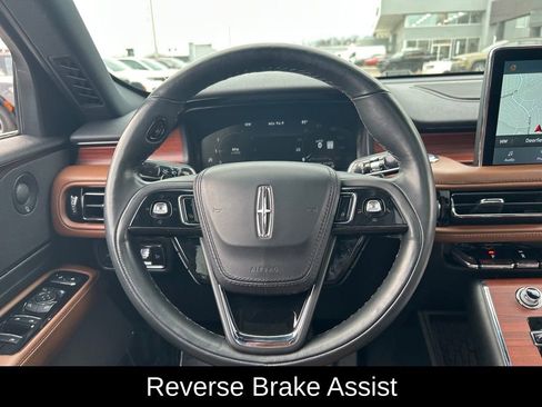 Used 2023 Lincoln Aviator Reserve w/ Equipment Group 201A AWD/4WD image 10