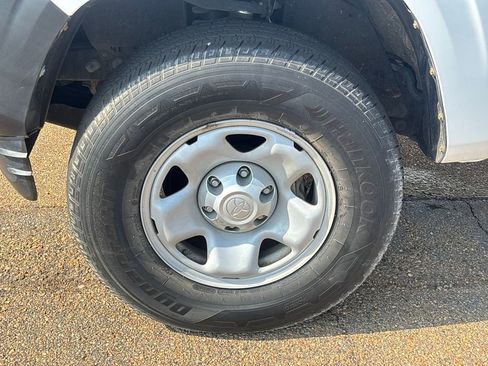 Used 2018 Toyota Tacoma SR RWD image 24