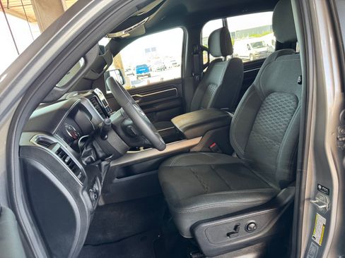 Used 2025 RAM 1500 Big Horn RWD image 9