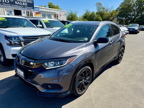 Used 2022 Honda HR-V Sport image 4