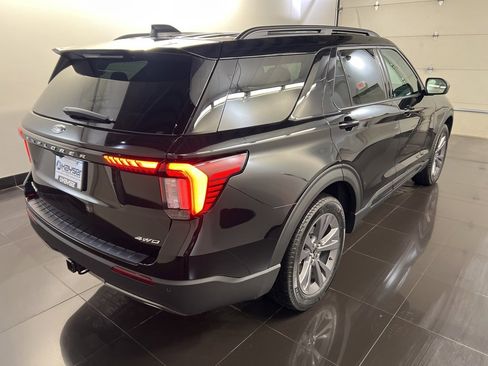 New 2026 Ford Explorer Active w/ Active Comfort Package image 6