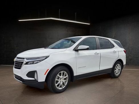Used 2024 Chevrolet Equinox LT FWD image 3