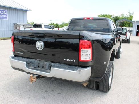Used 2024 RAM 3500 Big Horn AWD/4WD image 10