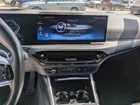 Used 2025 BMW 430i Convertible w/ Premium Package RWD image 16