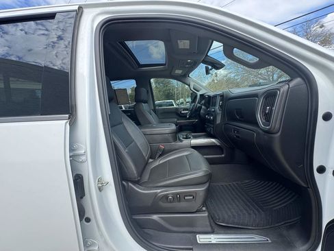 Used 2020 Chevrolet Silverado 2500 LTZ w/ LTZ Premium Package image 9